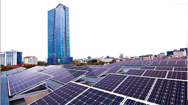 Điện mặt trời chậm vì chờ giá